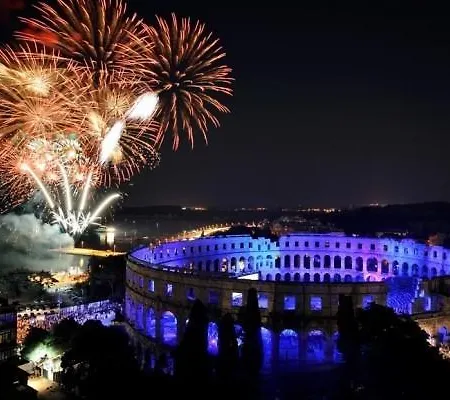 Apartment Apartment Pula