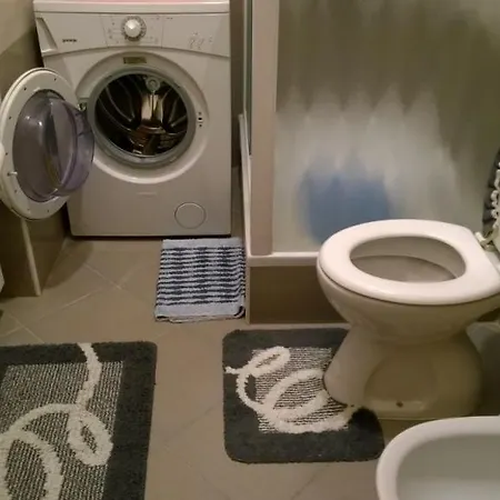 Apartment Apartment *